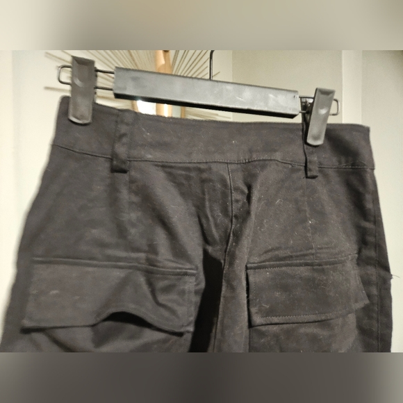 FREE PEOPLE FP Movement Black Utility Structured Cargo Pants. Size Small - Picture 12 of 13